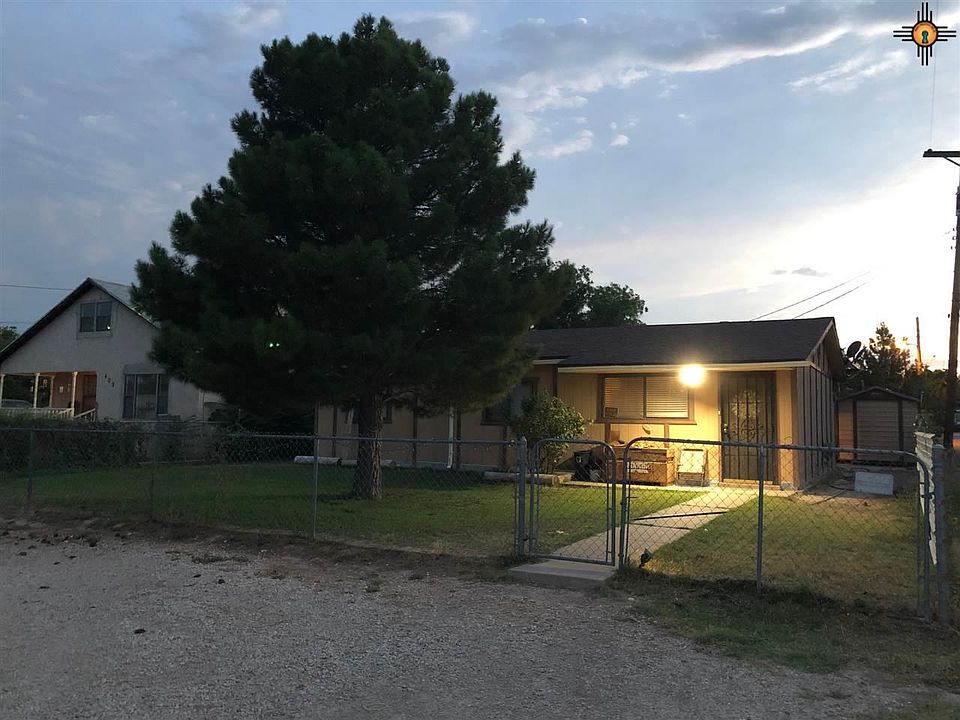 1st image of 407 S Cypress St