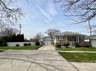 13848 Trenton Rd, Southgate, MI 48195