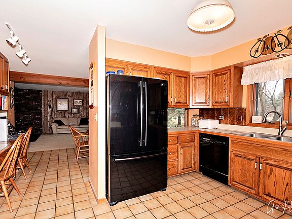 4th image of 6622 Hayward Ct
