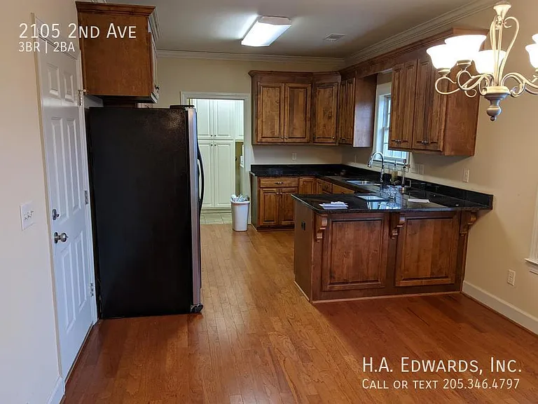 2105 2nd Ave — Photo 5