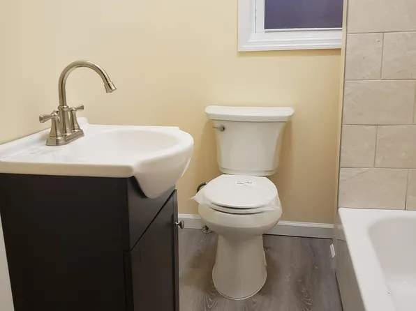 4 Columbus Pl #2, Bound Brook, NJ 08805