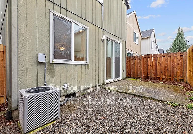 17634 SW September Ln — Photo 35