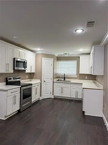 3 bed, 2.5 bath, 2186 sqft, $1,750 — Photo 3
