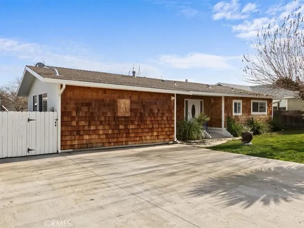 2602 Lagoon Dr, Lakeport, CA 95453