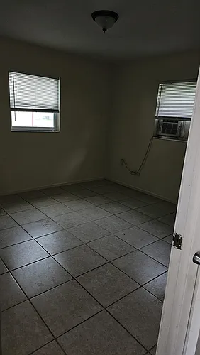 325 W Mariana Ave #1 Photo 1
