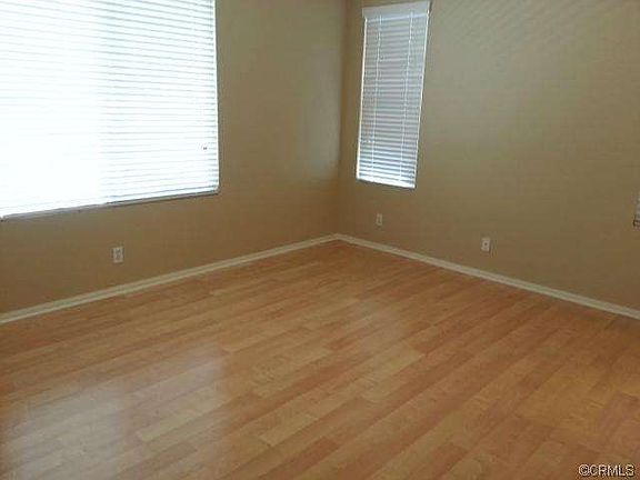 3rd image of 2572 Threewoods Ln