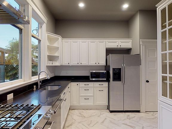 3rd image of 1554 NW 50th St #11635300