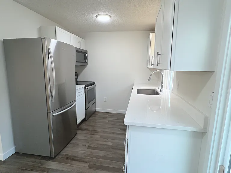 4809 S M St #B — Photo 6