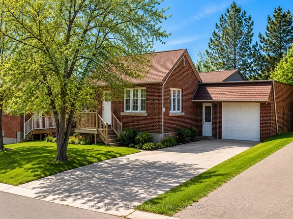 30 Woodward Ave, Brampton, ON L6V 1K1