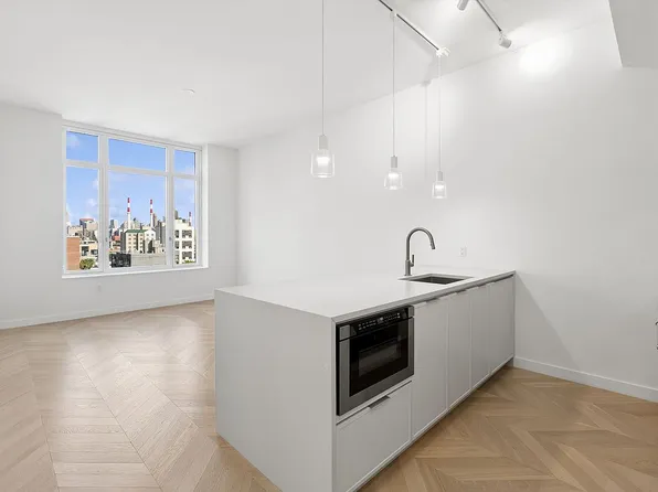 41-05 29th St #10B, Long Island City, NY 11101