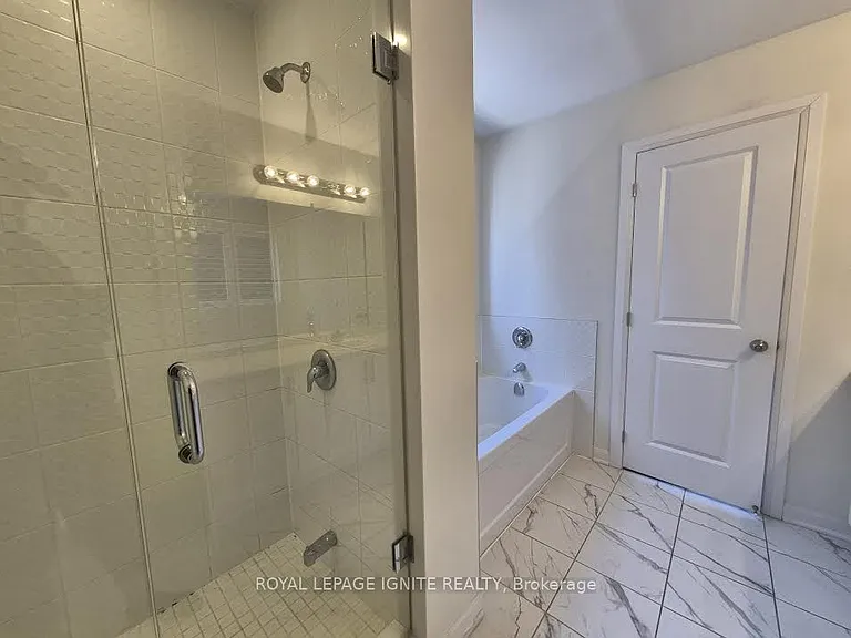 137 Gildersleeve Blvd — Photo 14
