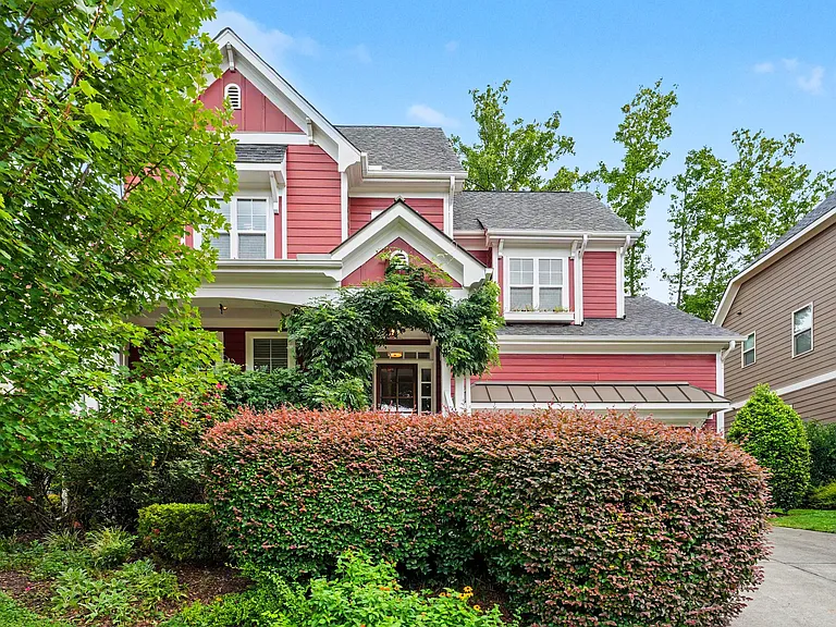 805 Laurel Garden Way — Photo 4