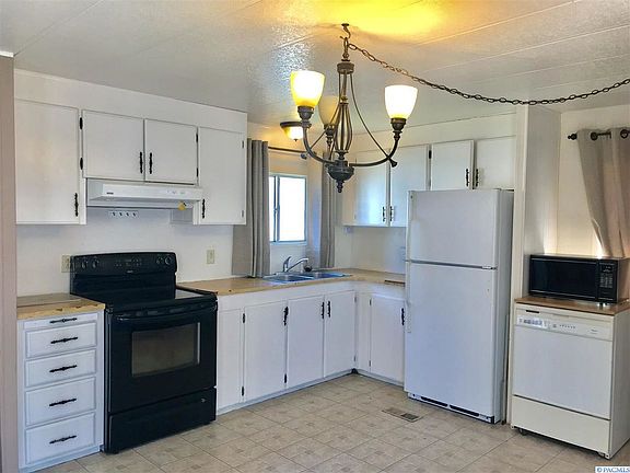 2nd image of 200 E Woodworth St #12
