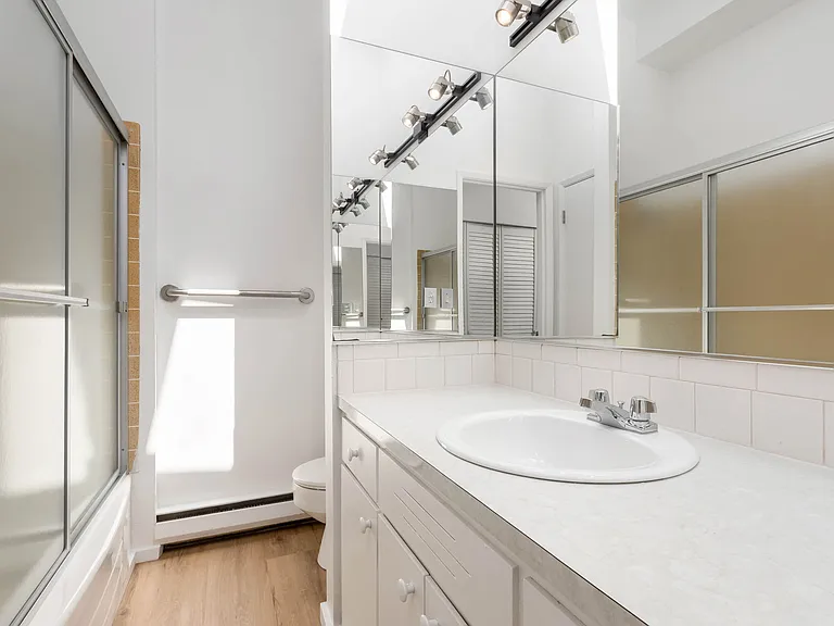 Bathroom with soaking tub