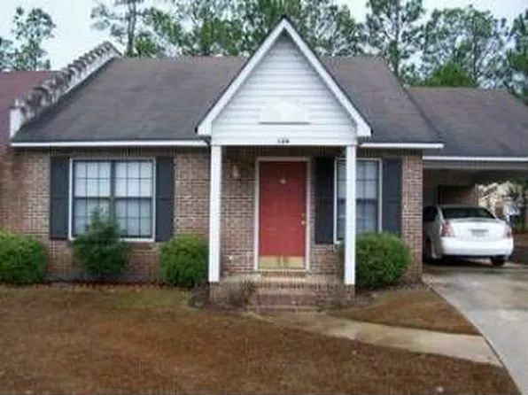 124 Southgate Dr, Moultrie, GA 31768