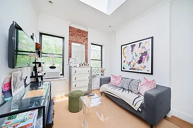 Rented by Living New York