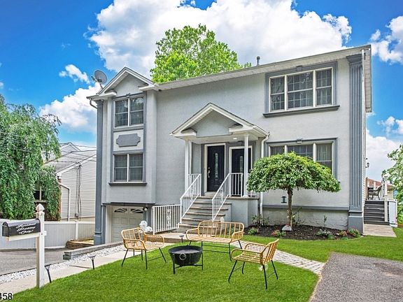 4th image of 56 Garden Ave #2