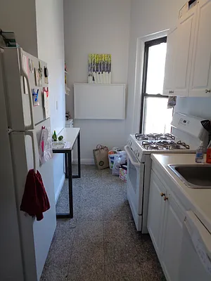 Rented by Metropolitan Equities | media 10