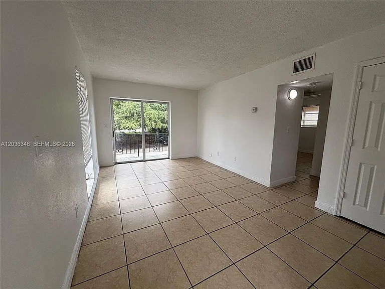 8287 NE Miami Ct #201 — Photo 9