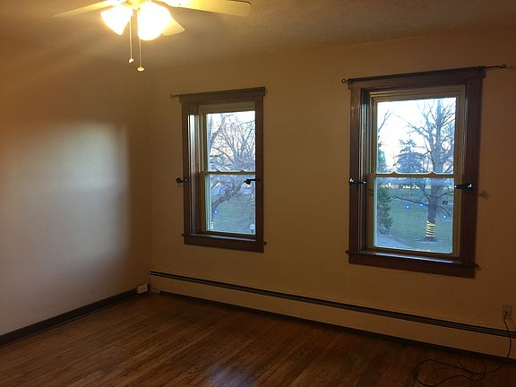 3rd image of 403 Hampshire St #4