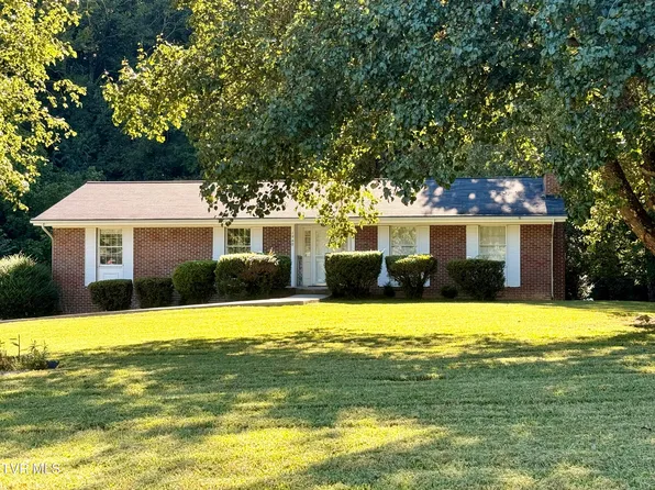 1960 Feathers Chapel Rd, Blountville, TN 37617