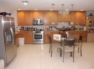 512 SW 99th Pl, Miami, FL 33174