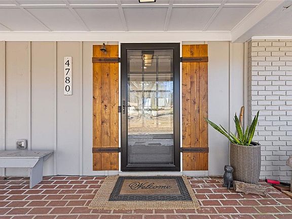 5th image of 4780 Clayburn Rd