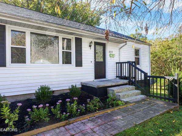 657 Robertsville Rd, Oak Ridge, TN 37830