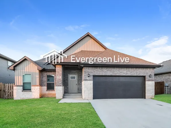 2100 Periwinkle Pl, Centerton, AR 72719