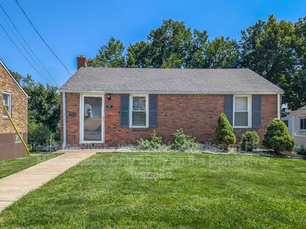 3815 Sunview Dr, Pittsburgh, PA 15227