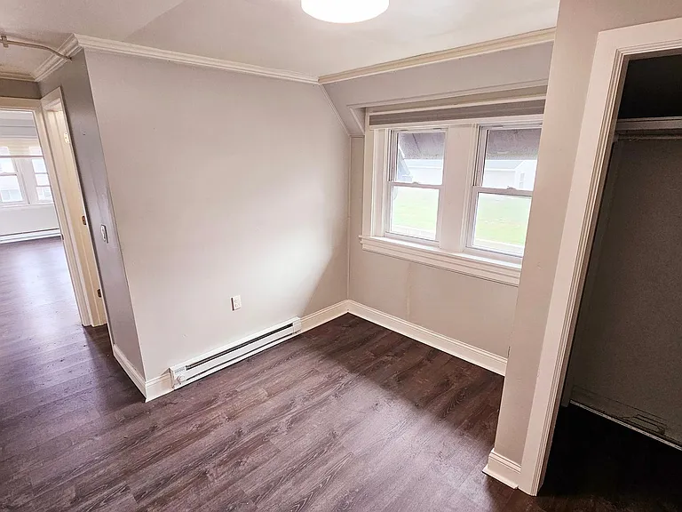38 Baldwin Ave — Photo 4