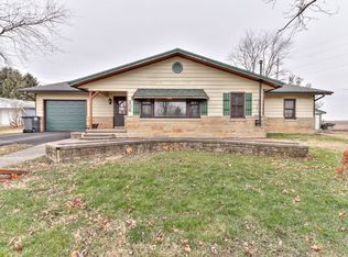 206 E 4th St, Homer, IL 61849