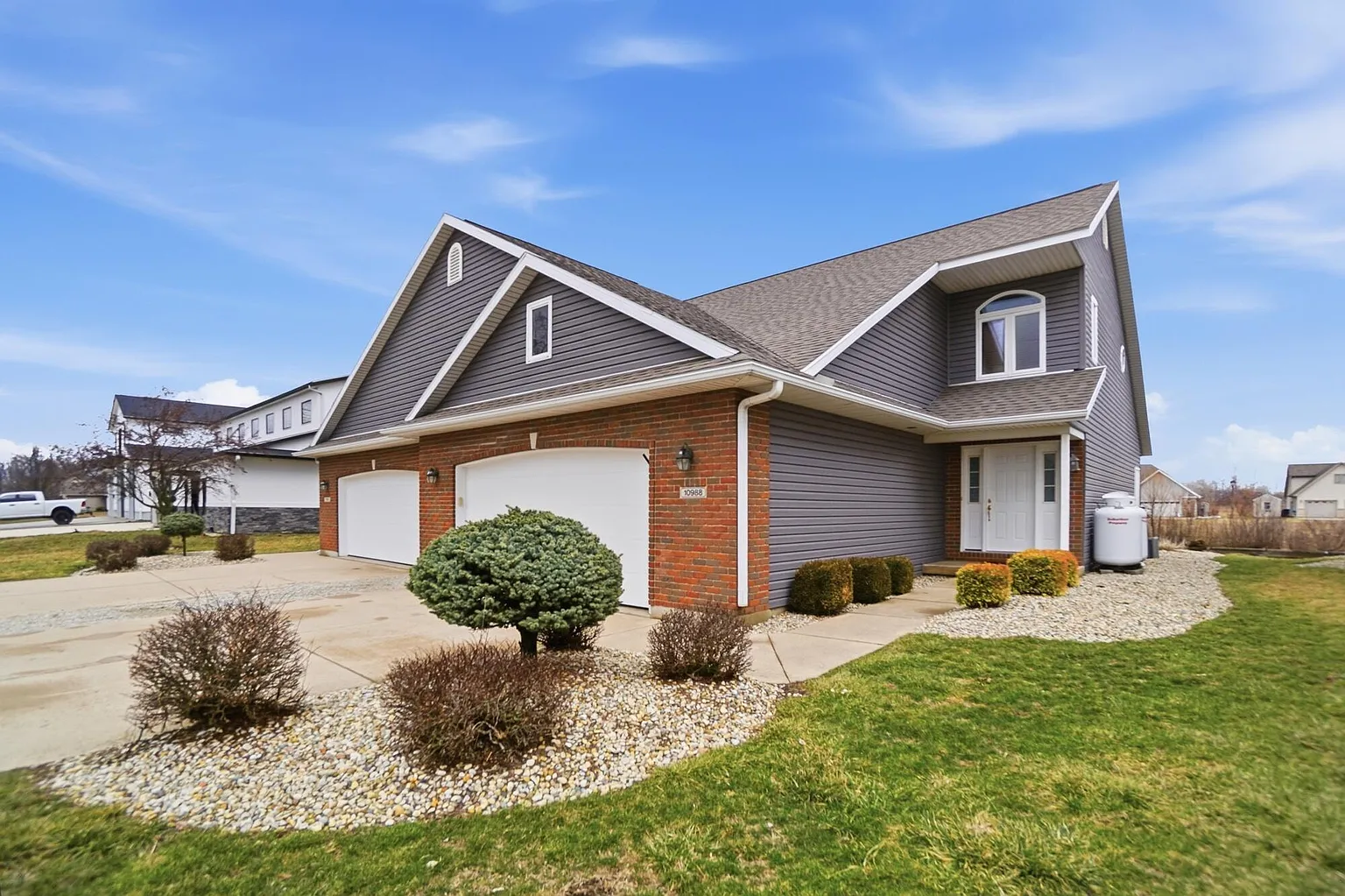 10988 Schroeder Rd photo 1