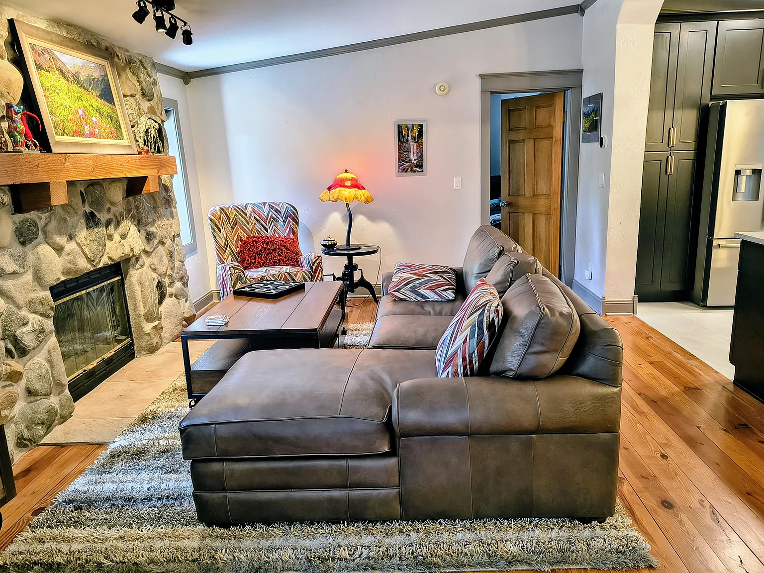 3 bed, 1700 sqft, $5,500 — Photo 3