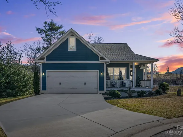 53 Dreambird Dr, Leicester, NC 28748