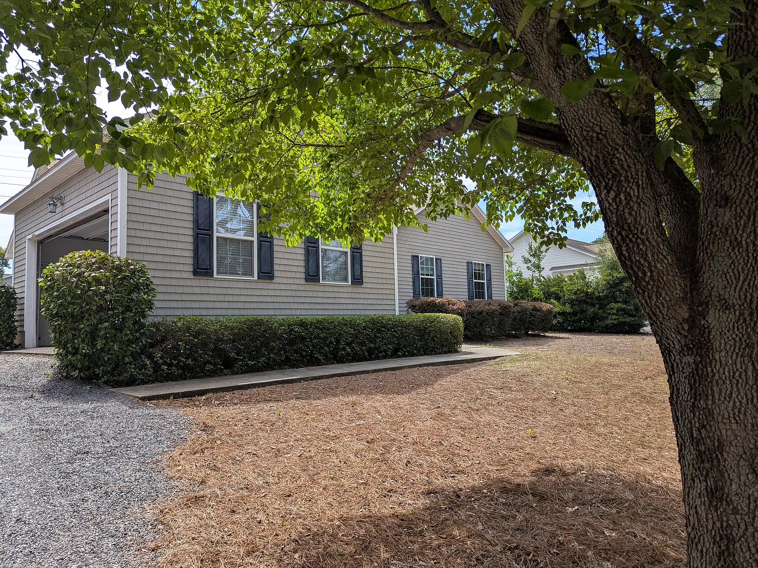 1265 Burning Tree Rd — Photo 2