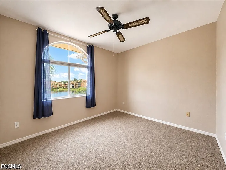 6490 Aragon Way #303 — Photo 23