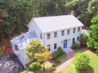 8 Beechwood Dr, South Walpole, MA 02071