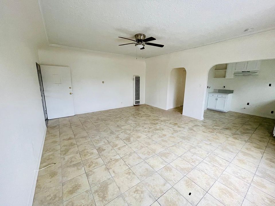 1st image of 437 E 19th St #437