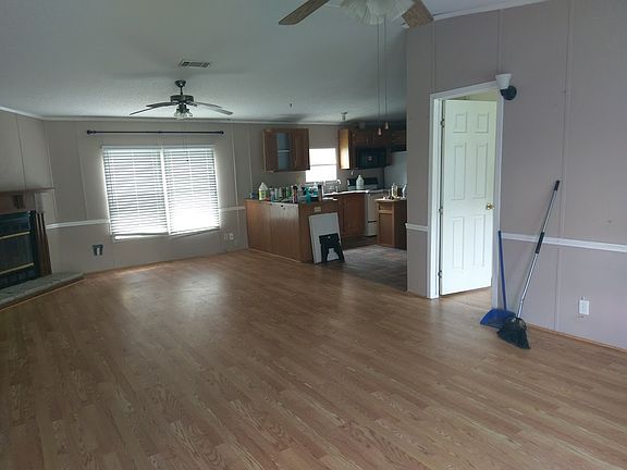 4th image of 4234 Avenue C
