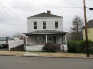 16 Goldstrom Ave, Dravosburg, PA