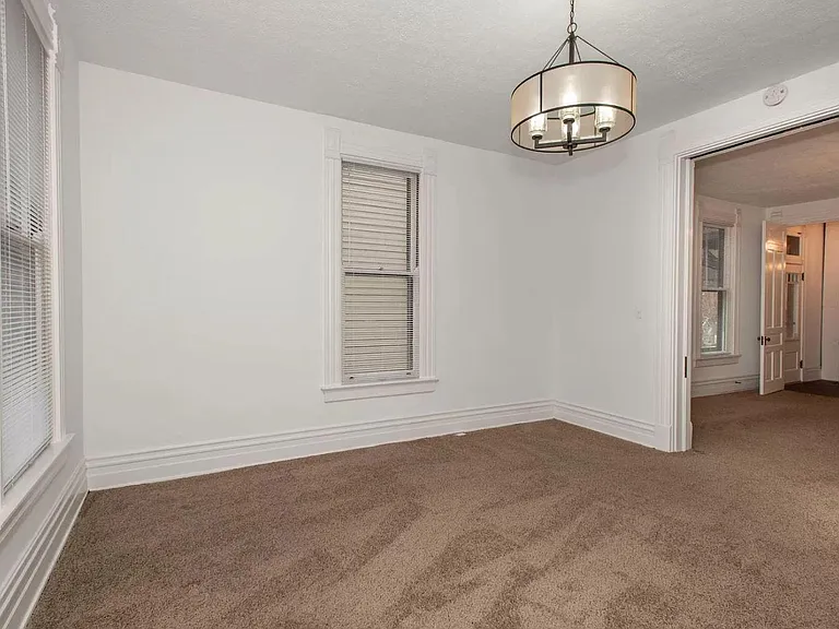 536 Lexington Ave #1 — Photo 20