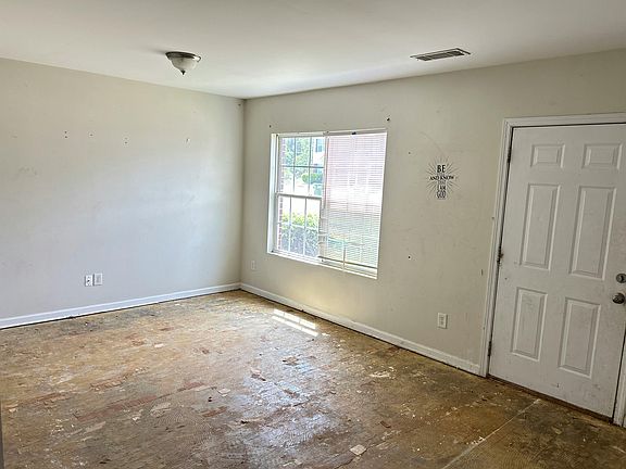 3rd image of 630 Mill Stone Blf