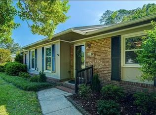 318 Apollo Dr, Wilmington, NC 28405