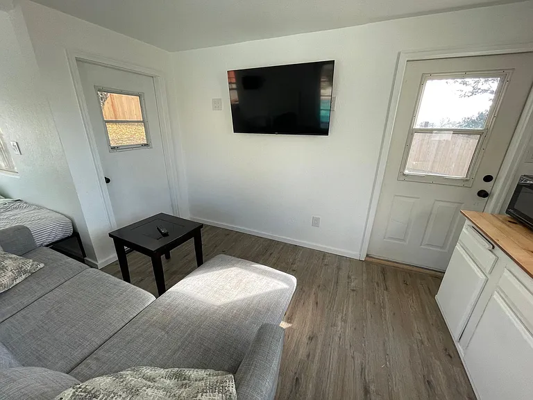 740 Tanner Dr #C — Photo 8