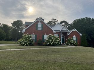 107 Rustling Oaks Ct, Pleasant View, TN 37146