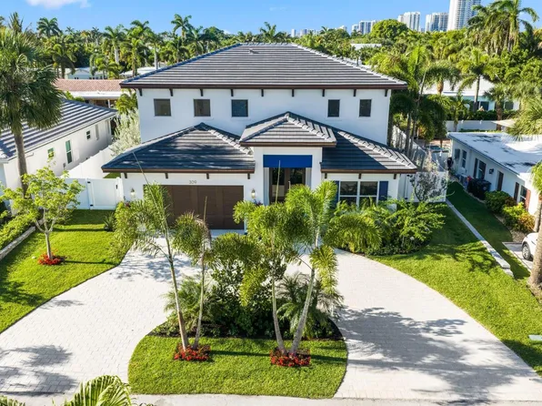 309 Claremont Ln, Palm Beach Shores, FL 33404