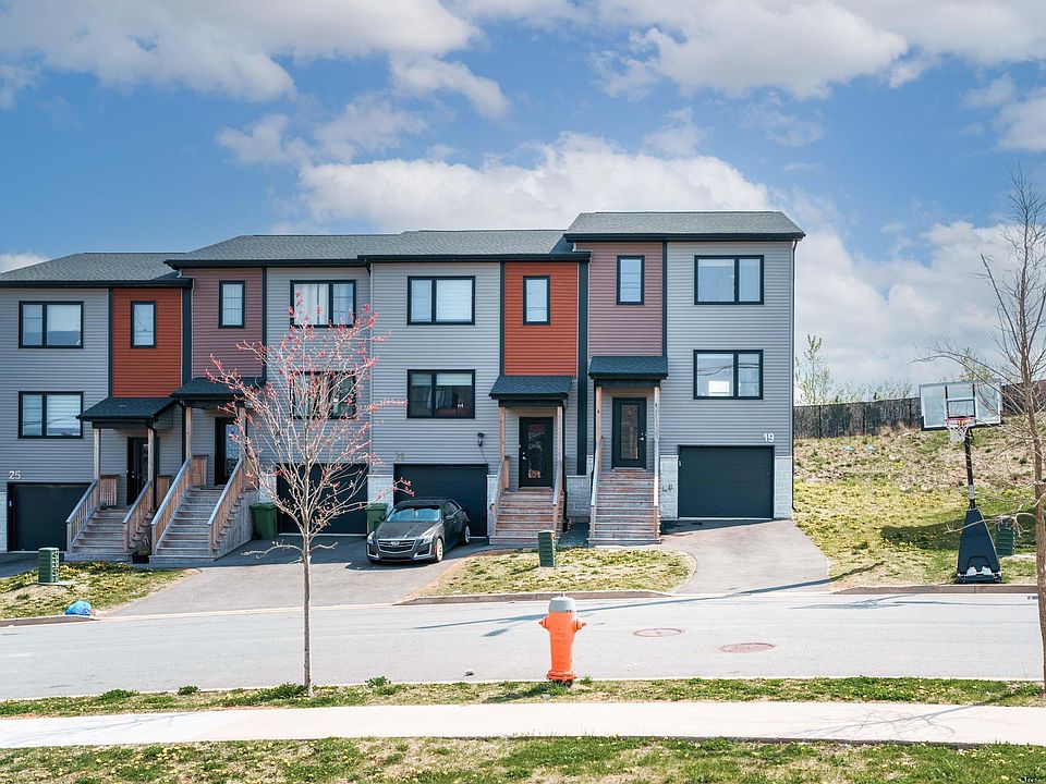 1st image of 19 Flatrock Cres