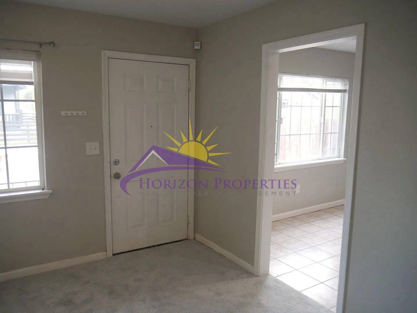 Remodeled 3 Bed 1.5 Bath 1,134 sqft home in Oak Park — Photo 4