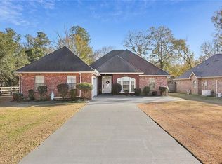 150 Bodet Rd, Covington, LA 70433